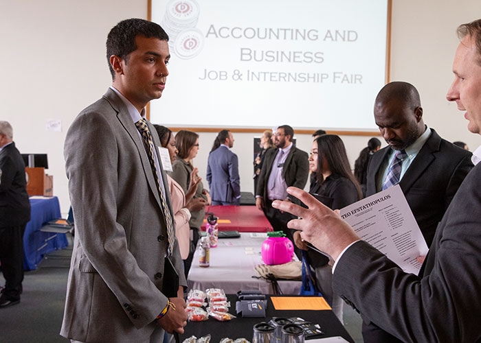Mateo Efstathoulos at the Accounting & Internship Fair