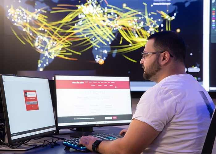 Students engage in applied learning in new cyber range