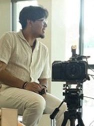 Jonathan Pineda, setting up camera shot